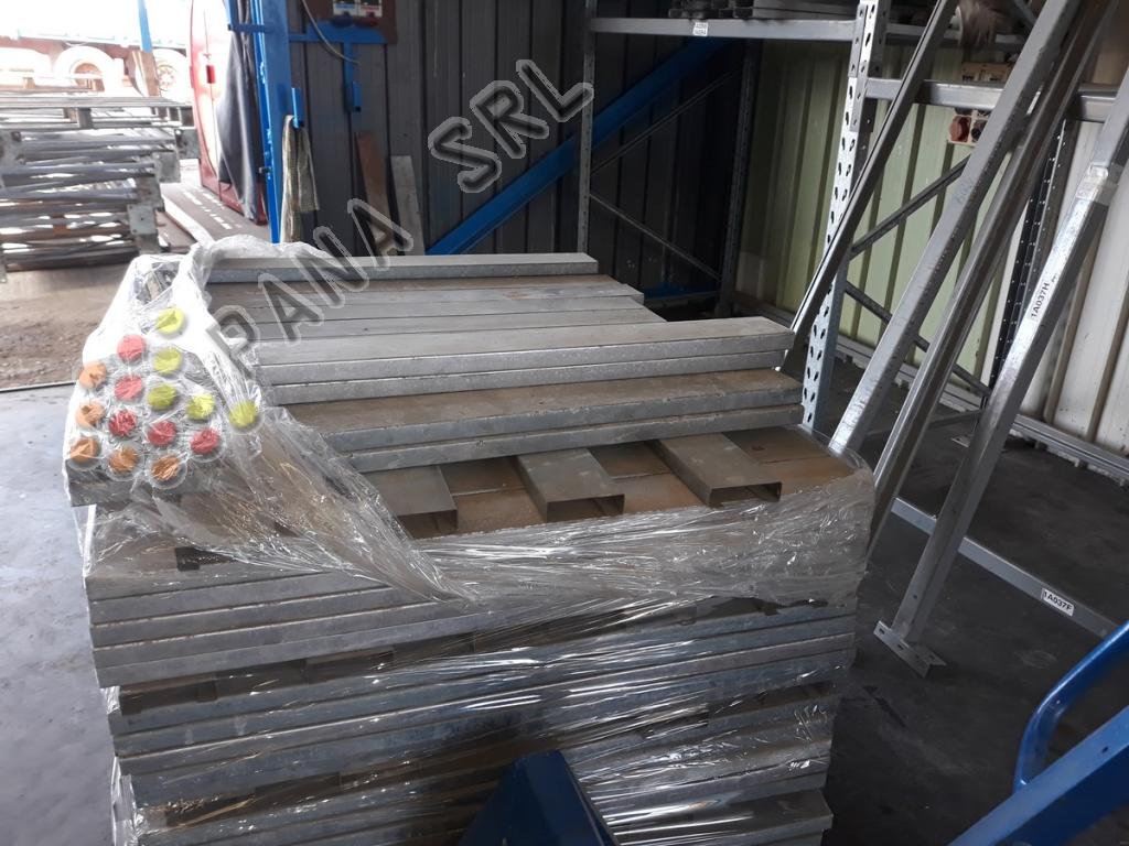 SCAFFALATURA METALLICA /   180X100X450 (Categoria: Attrezzature varie)