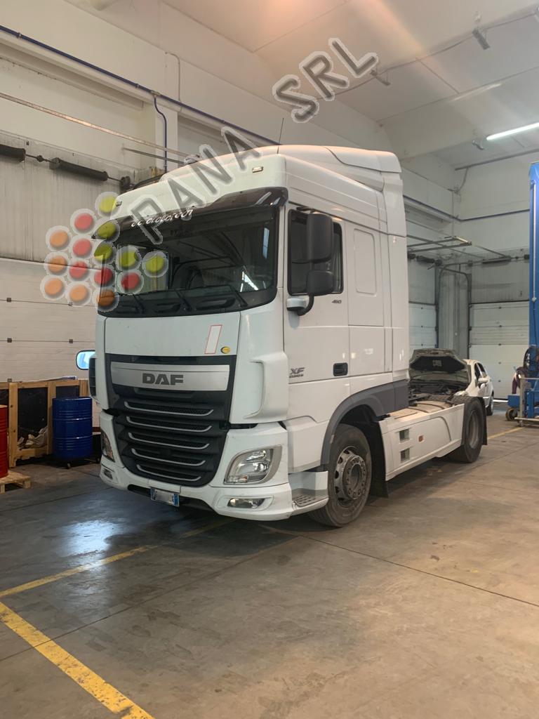 DAF XF 460 (Categoria: Trattori stradali)