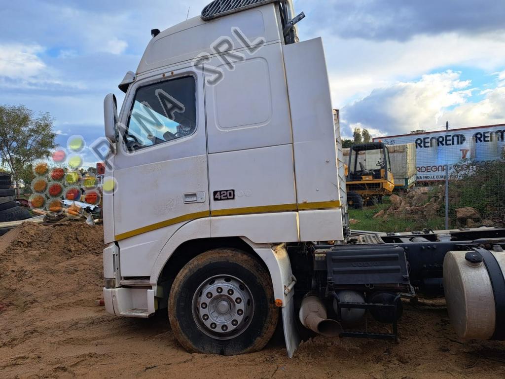 VOLVO FH 12 420 (Categoria: Ricambi veicoli industriali)