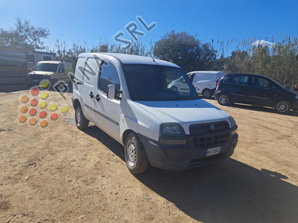 FIAT DOBLO' (Categoria: Furgonati)